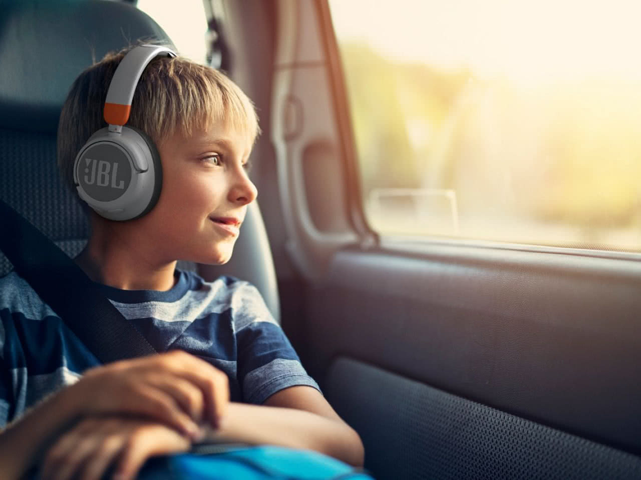 stabil Fiasko ale JBL Jr 460 NC - nowe słuchawki dla dzieci