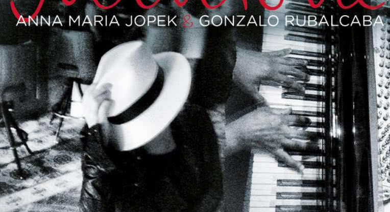 Płyty Anny Marii Jopek "Minione" otrzymują...