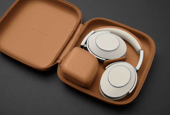 Słuchawki T+A Solitaire T w nowym eleganckim kolorze - Cognac White