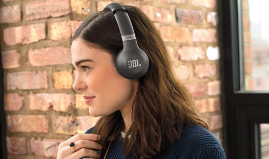 Bezprzewodowe słuchawki nauszne JBL Everst 310