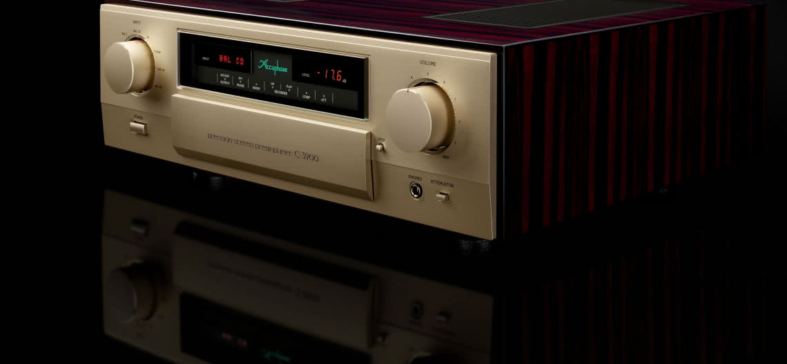 Referencyjny przedwzmacniacz Accuphase C-3900