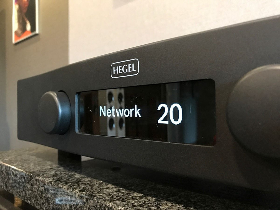Prezentacja wzmacniacza Hegel H90 w salonie Q21