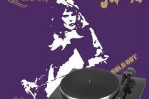 "Live At The Rainbow `74" grupy Qeenn przy zakupie wybranych gramofonów Pro-Ject