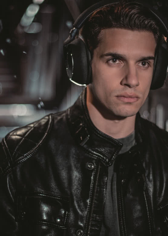 Słuchawki bezprzewodowe Bowers & Wilkins PX7 Carbon Edition 