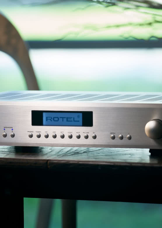 A12MKII, CD14MKII i RCD-1572MKII: wzmacniacz i dwa odtwarzacze Rotel w udoskonalonych wersjach