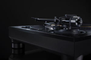 Cztery nowości Technics: systemy głośników, gramofon i wzmacniacz zintegrowany