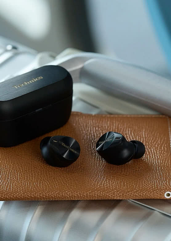 Nowe bezprzewodowe słuchawki douszne Technics - EAH-AZ80 i EAH-AZ60M2