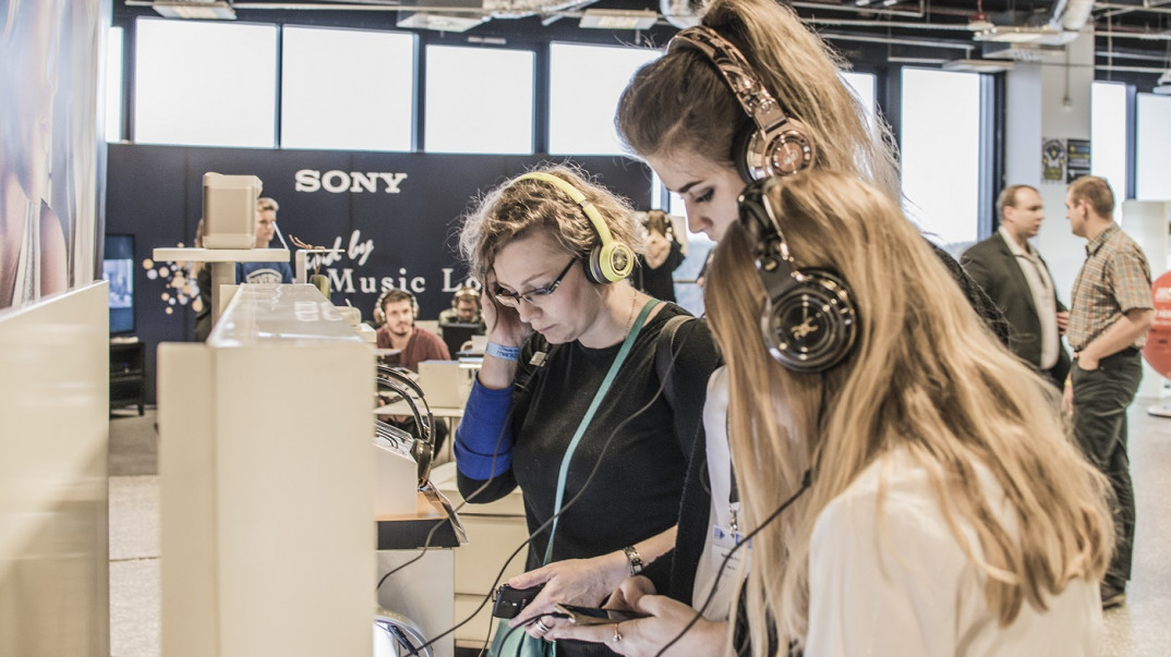 Największa w Polsce strefa słuchawek na Audio Video Show 2019
