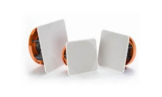 Czym wyróżniają się głośniki stosowane w instalacjach?