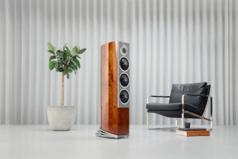 Audiovector R 5 Arreté - 2000 godzin odsłuchów i strojenia i technologia flagowca