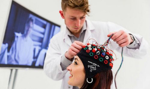 Samsung: nasz mózg woli rozdzielczość UHD