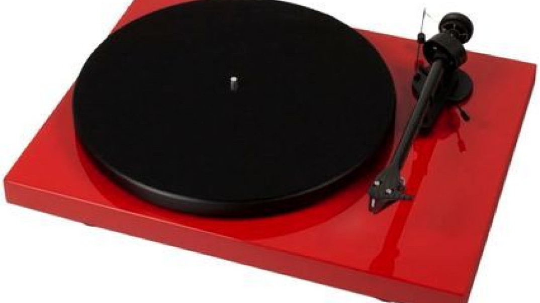 Nowa seria gramofonów Pro-Ject Debut Carbon DC w salonie Q21