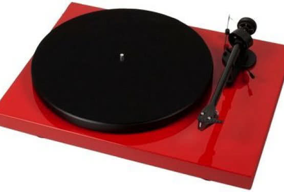 Nowa seria gramofonów Pro-Ject Debut Carbon DC w salonie Q21