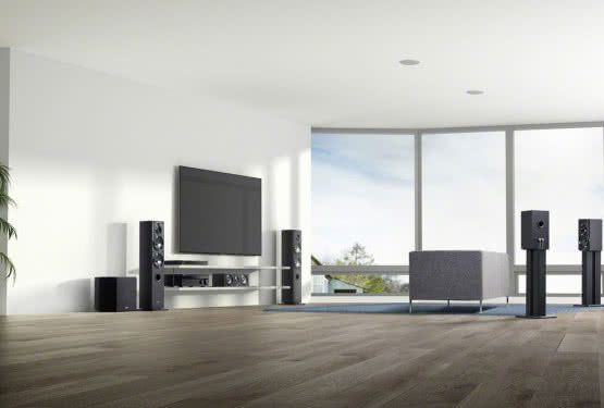 Nowości Sony: odtwarzacz Blu-ray UBP-X700 i amplituner DH790