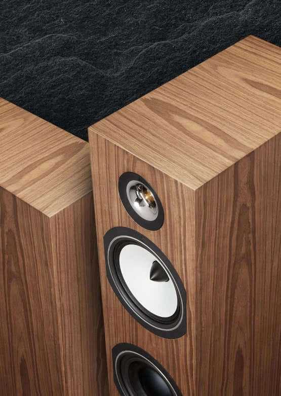 Triangle Esprit EZ w nowym fornirze Golden Maple