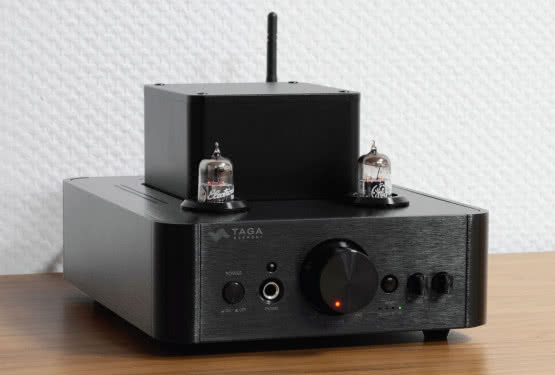 Wzmacniacz hybrydowy Taga Harmony HTA-700B w dwóch nowych wersjach