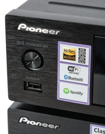 Pioneer ma
wszystko, co
w dzisiejszym
Hi-Fi najnowocześniejsze
–
bezprzewodową
transmisją,
odtwarzanie
plików Hi-Res
oraz... Low-Res
przez Spotify.