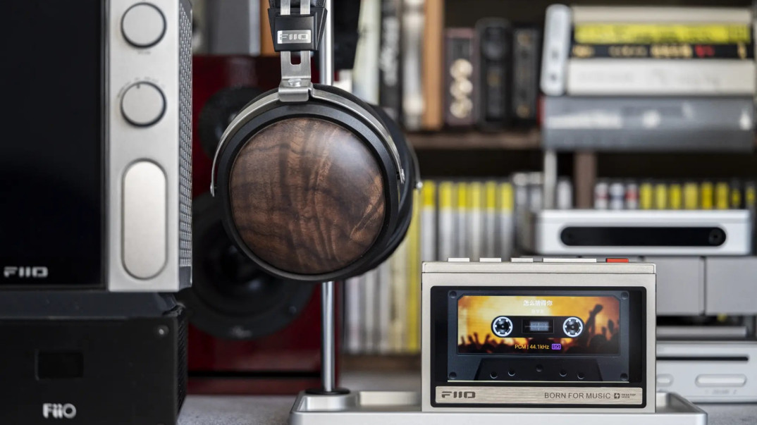 Odtwarzacz muzyczny FiiO M21 - tryb Desktop i dwustopniowy układ wzmacniający