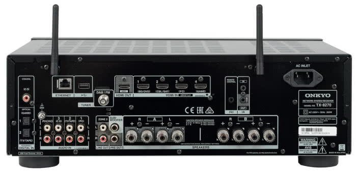 TX-8270 ma dużo wejść cyfrowych i analogowych, audio i wideo (HDMI), a także rozbudowane funkcje strumieniowe i komunikację bezprzewodową.