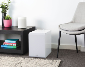 Czy należy zdejmować maskownicę subwoofera?