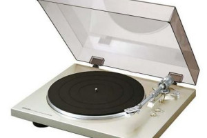 Gramofon DP-300F Premium Silver taniej w salonach Denon