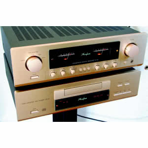 ACCUPHASE