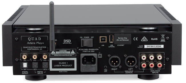 Play+ to połączenie odtwarzacza CD, DAC-a i przedwzmacniacza analogowego. Czego tutaj nie ma? Funkcji sieciowych.