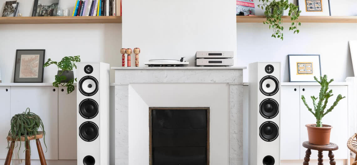 Kolumny Triangle z serii Borea