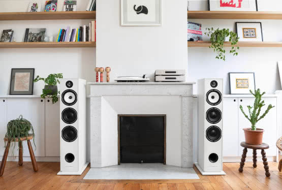 Kolumny Triangle z serii Borea