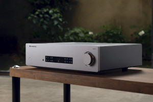Wzmacniacz zintegrowany Cambridge Audio CXA81