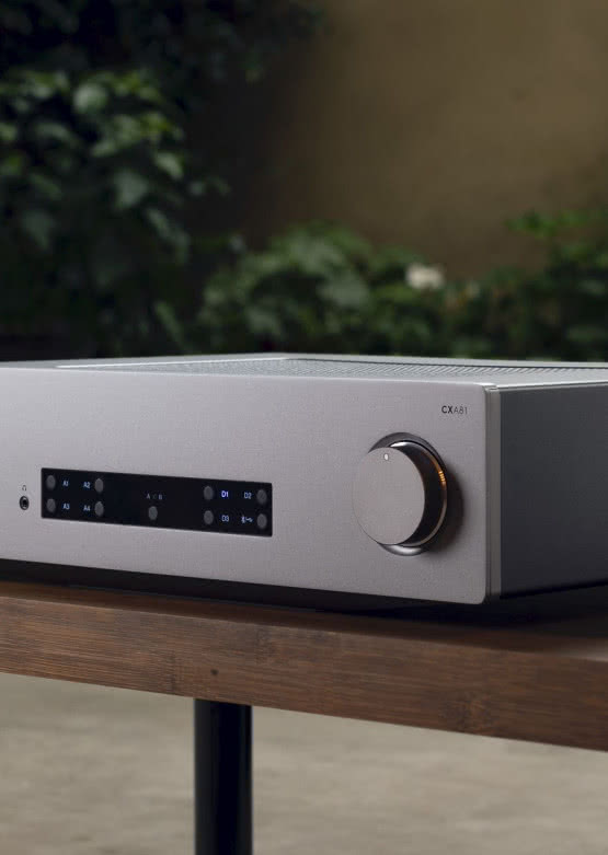 Wzmacniacz zintegrowany Cambridge Audio CXA81