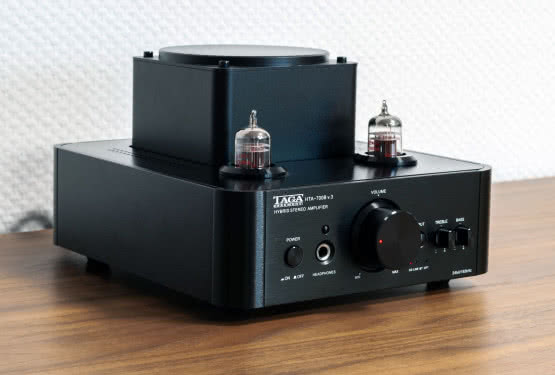 Wzmacniacz zintegrowany klasy A/B Taga Harmony HTA-700B v.3