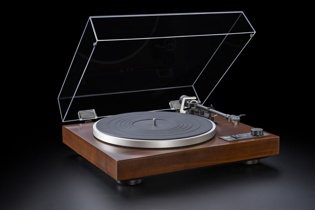 Automatyczne gramofony Dual poszerzają portfolio Q21