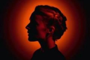 Agnes Obel prezentuje teledysk do piosenki "Aventine"