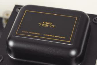 Transformator zasilający wykonano w macierzystej fabryce.