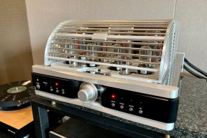 Yaqin MC-100C w salonie Q21 