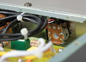 Potencjometr wzmocnienia nie jest
zbyt wyszukany. Składałem takie
20 lat temu podczas praktyk
w krakowskim Telpodzie.