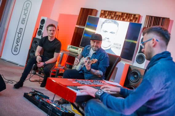Marcin Spenner z zespołem w Studio U22