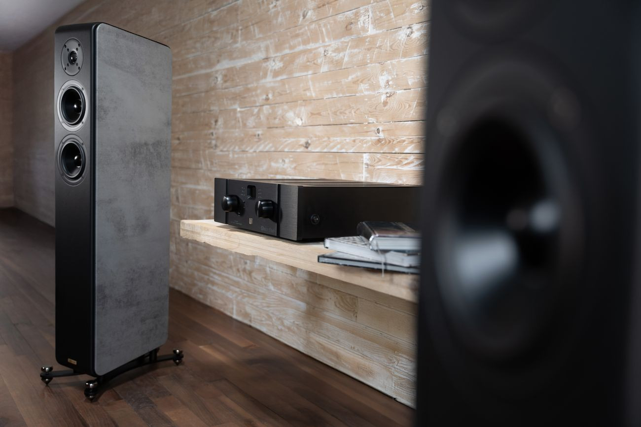 Opera prezentuje dwie nowe kolumny głośnikowe - Mezza v2 i Grand Mezza v2