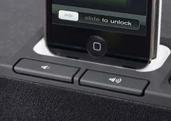 Na obudowie urządzenia są tylko dwa przyciski - do regulacji głośności.